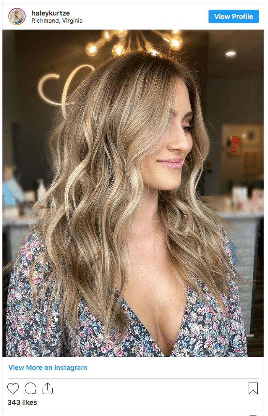 honey blonde color with highlights