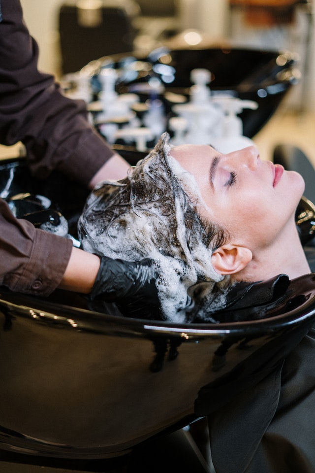 Why do salons wash your hair after coloring? Mystery solved!
