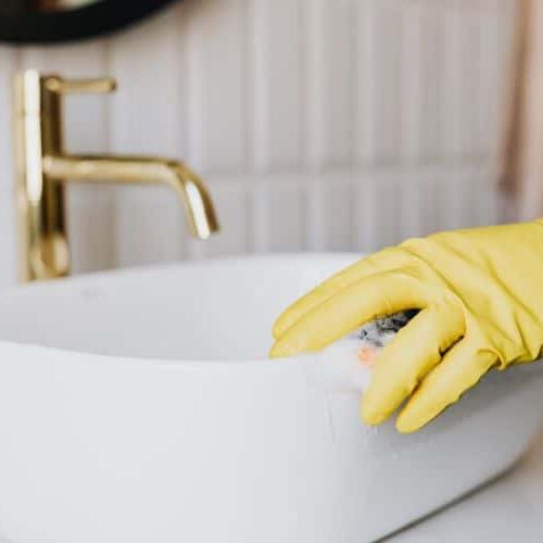 How to get hair dye off your sink [6 super easy ways].
