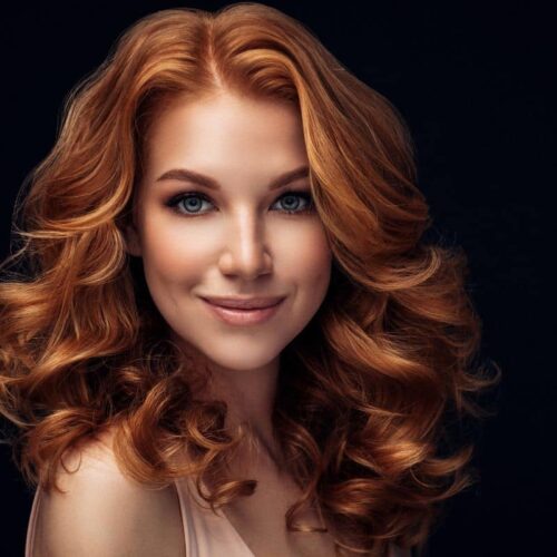 Red hair with highlights | 10 stunning on-trend ideas.