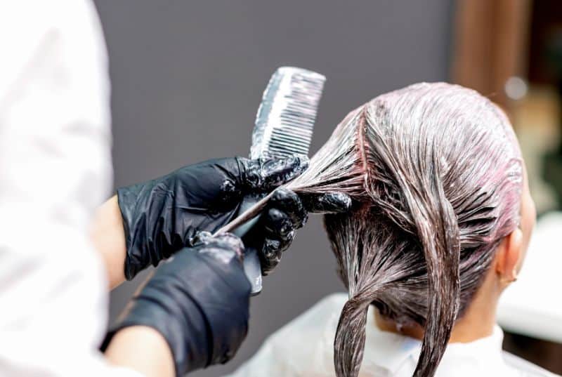 get hair dye out of hair with baking soda