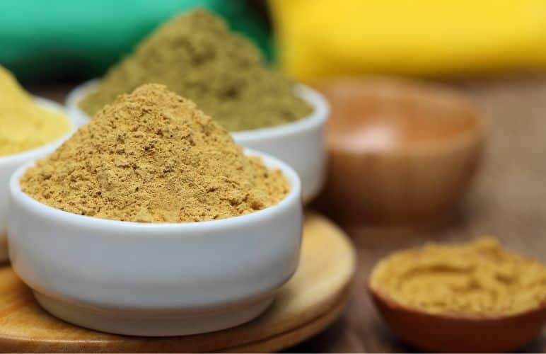 henna powder for sustainable hair coloring