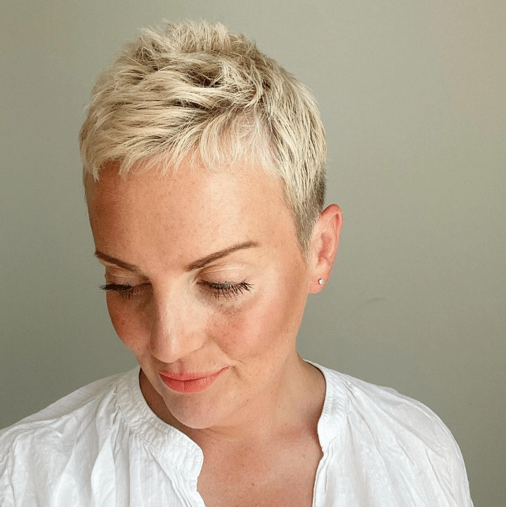 hair color for women over 40 Platinum pixie hair color